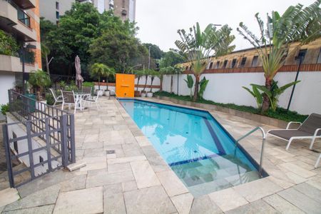 Apartamento para alugar com 140m², 3 quartos e 2 vagasÁrea comum - Piscina