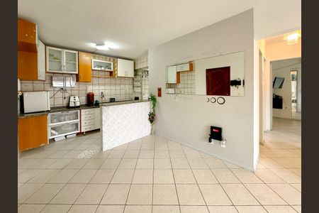 Apartamento para alugar com 65m², 3 quartos e 1 vagaSala 