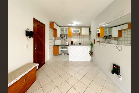 Apartamento para alugar com 65m², 3 quartos e 1 vagaSala 