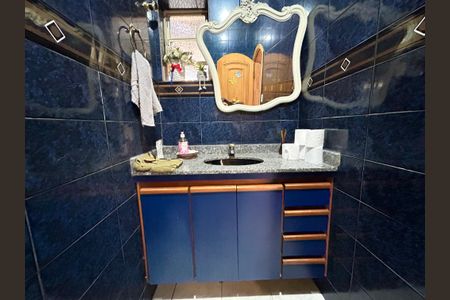 Casa para alugar com 240m², 3 quartos e 2 vagasBanheiro 2