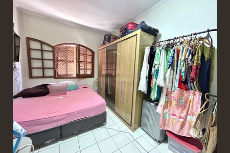 Casa para alugar com 240m², 3 quartos e 2 vagasQuarto 1