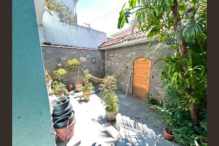 Casa para alugar com 240m², 3 quartos e 2 vagasQuintal