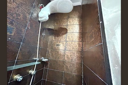 Casa para alugar com 240m², 3 quartos e 2 vagasBanheiro 1