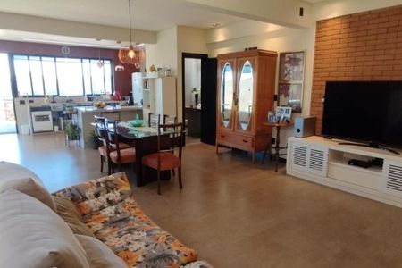 Casa de condomínio à venda com 271m², 4 quartos e 4 vagas