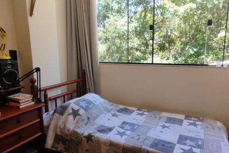 Casa de condomínio à venda com 271m², 4 quartos e 4 vagas