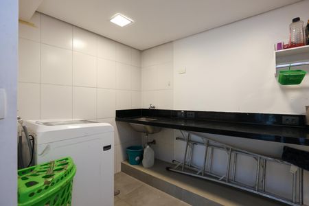 Casa de condomínio à venda com 200m², 2 quartos e 1 vaga Casa de condomínio à venda com 200m², 2 quartos e 1 vagaÁrea de Serviço