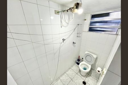 Casa à venda com 137m², 2 quartos e 2 vagas Casa à venda com 137m², 2 quartos e 2 vagasBanheiro Lavanderia