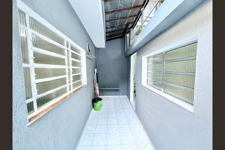 Casa à venda com 137m², 2 quartos e 2 vagas Casa à venda com 137m², 2 quartos e 2 vagasÁrea externa