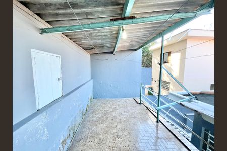 Casa à venda com 137m², 2 quartos e 2 vagas Casa à venda com 137m², 2 quartos e 2 vagasVaranda