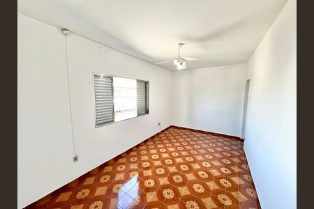 Casa à venda com 137m², 2 quartos e 2 vagas Casa à venda com 137m², 2 quartos e 2 vagasQuarto 2