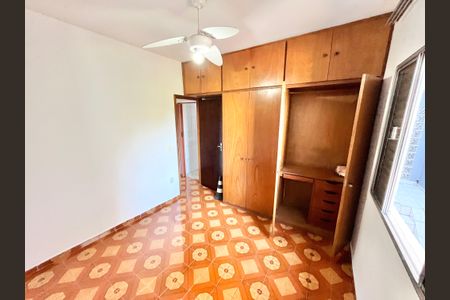 Casa à venda com 137m², 2 quartos e 2 vagas Casa à venda com 137m², 2 quartos e 2 vagasQuarto 1
