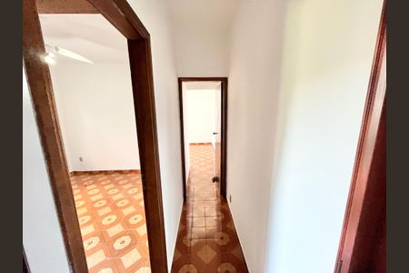Casa à venda com 137m², 2 quartos e 2 vagas Casa à venda com 137m², 2 quartos e 2 vagasCorredor