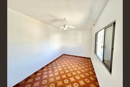Casa à venda com 137m², 2 quartos e 2 vagas Casa à venda com 137m², 2 quartos e 2 vagasQuarto 2