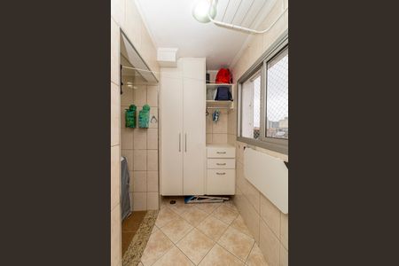 Apartamento à venda com 84m², 3 quartos e 1 vagaÁrea de Serviço