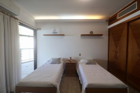 Apartamento para alugar com 355m², 5 quartos e 3 vagas Apartamento para alugar com 355m², 5 quartos e 3 vagasSuíte 3