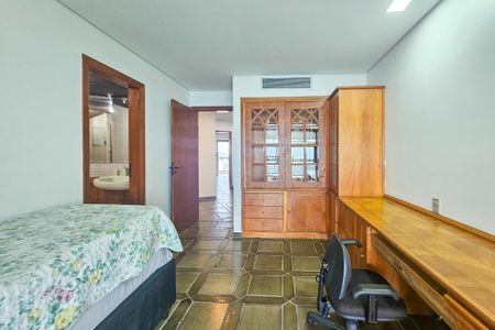 Apartamento para alugar com 355m², 4 quartos e 3 vagas Apartamento para alugar com 355m², 4 quartos e 3 vagasSuite 1