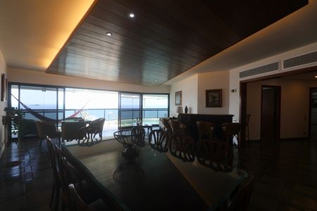 Apartamento para alugar com 355m², 5 quartos e 3 vagas Apartamento para alugar com 355m², 5 quartos e 3 vagasSala