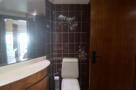 Apartamento para alugar com 355m², 5 quartos e 3 vagas Apartamento para alugar com 355m², 5 quartos e 3 vagasBanheiro Suíte 2
