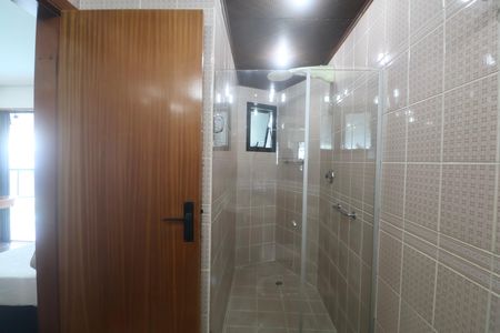 Apartamento para alugar com 355m², 5 quartos e 3 vagas Apartamento para alugar com 355m², 5 quartos e 3 vagasBanheiro da Suíte 4