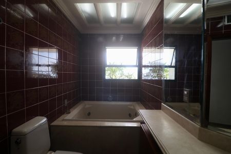 Apartamento para alugar com 355m², 5 quartos e 3 vagas Apartamento para alugar com 355m², 5 quartos e 3 vagasBanheiro Suíte