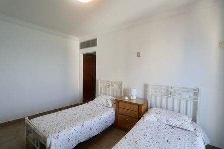 Apartamento para alugar com 355m², 5 quartos e 3 vagas Apartamento para alugar com 355m², 5 quartos e 3 vagasSuíte