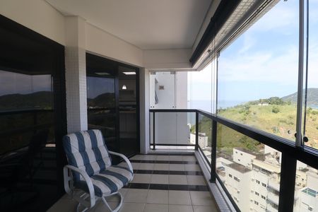 Apartamento para alugar com 355m², 5 quartos e 3 vagas Apartamento para alugar com 355m², 5 quartos e 3 vagasVaranda