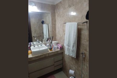 Apartamento à venda com 250m², 5 quartos e 3 vagasBanheiro