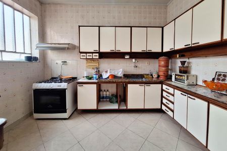 Casa para alugar com 258m², 4 quartos e 3 vagasCozinha