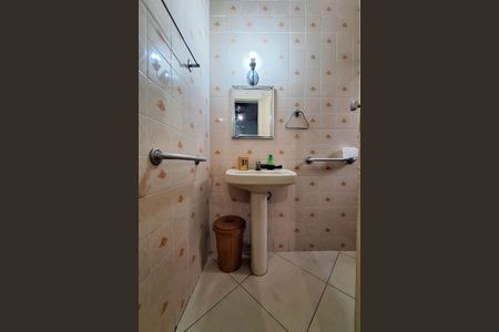 Casa para alugar com 258m², 4 quartos e 3 vagasBanheiro da Suíte 1