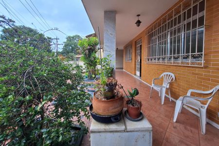 Casa para alugar com 258m², 4 quartos e 3 vagasQuintal