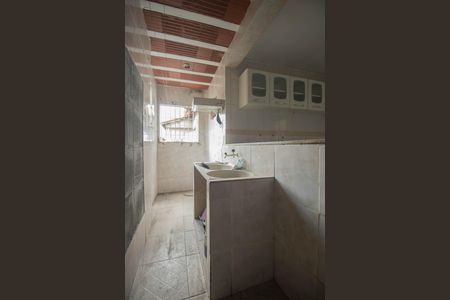 Apartamento para alugar com 65m², 2 quartos e 1 vaga Apartamento para alugar com 65m², 2 quartos e 1 vagaCozinha e Área de Serviço