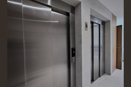 Apartamento para alugar com 66m², 2 quartos e 1 vagaElevador