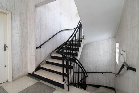 Apartamento à venda com 50m², 1 quarto e 1 vagaEscadas