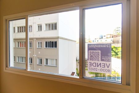 Studio à venda com 27m², 1 quarto e sem vaga Studio à venda com 27m², 1 quarto e sem vagaPlaca na janela