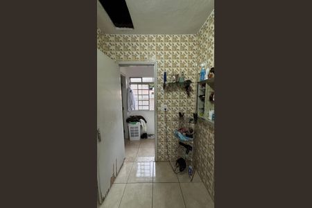 Casa à venda com 320m², 3 quartos e 2 vagasBanheiro