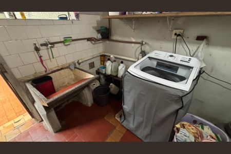 Casa à venda com 320m², 3 quartos e 2 vagasÁrea de Serviço