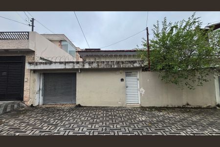 Casa à venda com 320m², 3 quartos e 2 vagasFachada