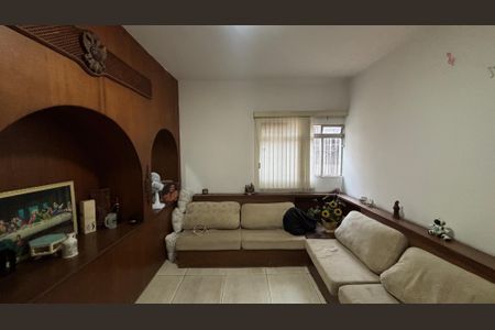 Casa à venda com 320m², 3 quartos e 2 vagasSala de Tv