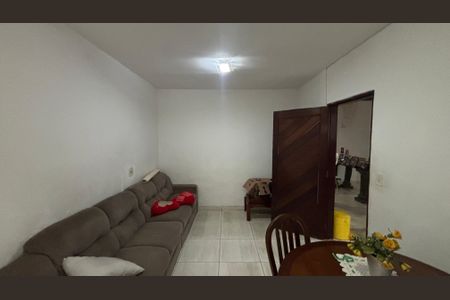Casa à venda com 320m², 3 quartos e 2 vagasSuite
