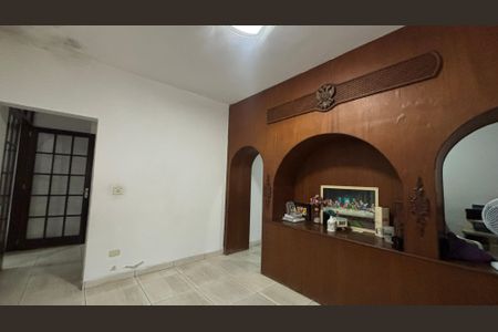 Casa à venda com 320m², 3 quartos e 2 vagasSala de Tv