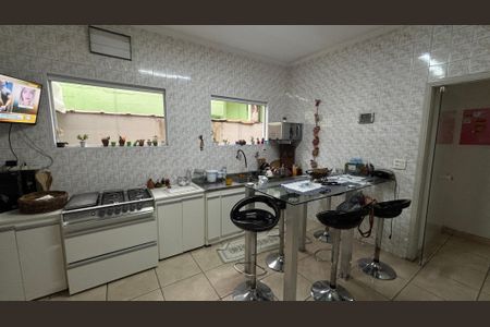Casa à venda com 320m², 3 quartos e 2 vagasCozinha