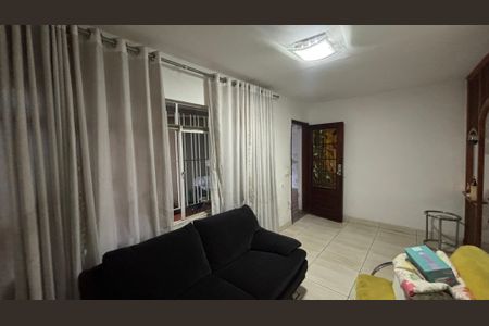 Casa à venda com 320m², 3 quartos e 2 vagasSala 1