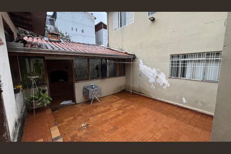 Casa à venda com 320m², 3 quartos e 2 vagasQuintal