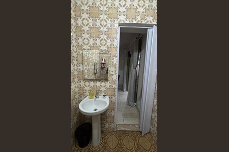 Casa à venda com 320m², 3 quartos e 2 vagasBanheiro da Suíte