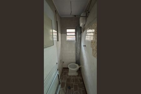 Casa à venda com 320m², 3 quartos e 2 vagasÁrea de Serviço - Banheiro