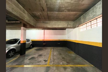 Apartamento à venda com 70m², 2 quartos e 1 vaga Apartamento à venda com 70m², 2 quartos e 1 vagaFachada