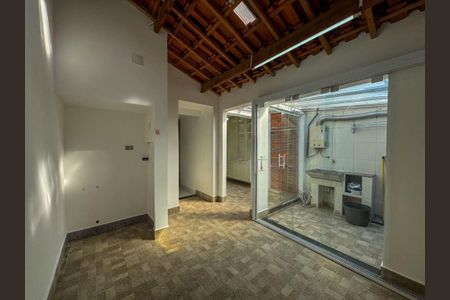 Casa à venda com 3 quartos, 130m² em Brooklin, São Paulo