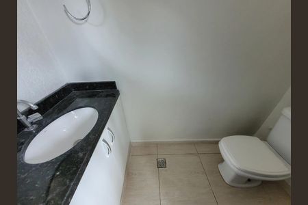 Casa para alugar com 110m², 2 quartos e 2 vagasBanheiro