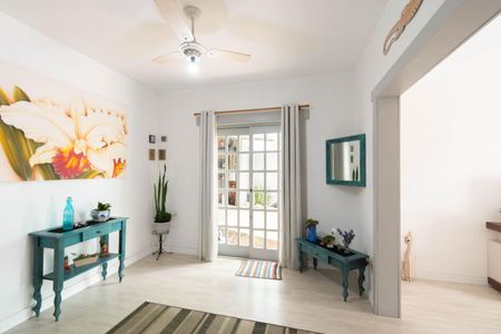 Casa à venda com 242m², 4 quartos e 3 vagas