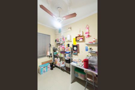 Casa à venda com 242m², 4 quartos e 3 vagas